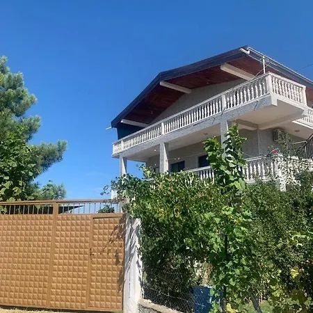 Pensjonat Albanian *